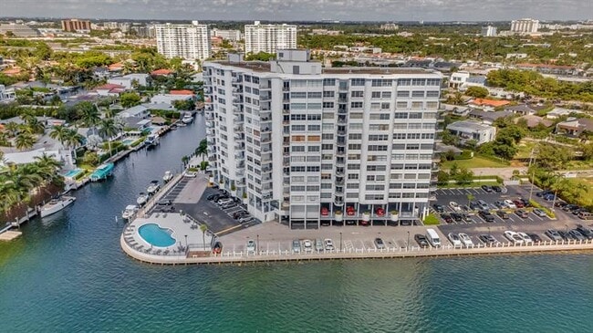 Building Photo - 11930 N Bayshore Dr