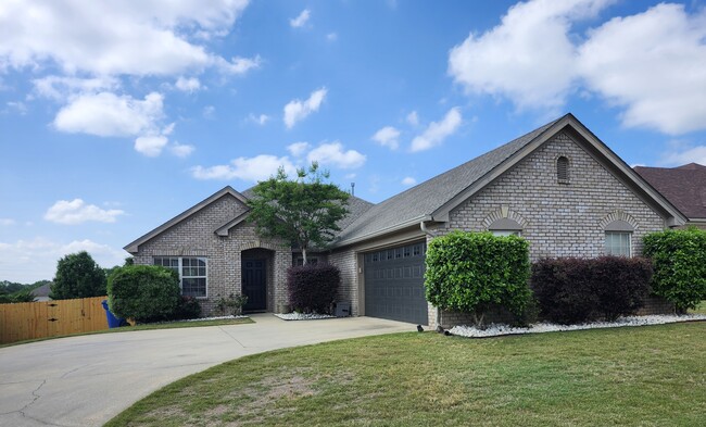 Primary Photo - 2018 Chancellor Ridge Rd