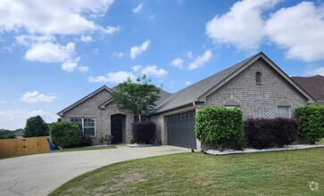 Building Photo - 2018 Chancellor Ridge Rd