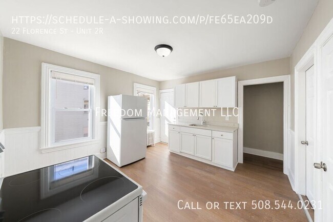 Building Photo - 22 Florence St