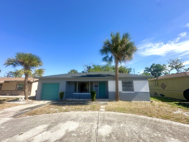 Building Photo - 4824 Dr Martin Luther King Jr St S