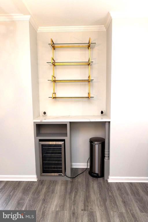 Building Photo - 1211 S Eads St