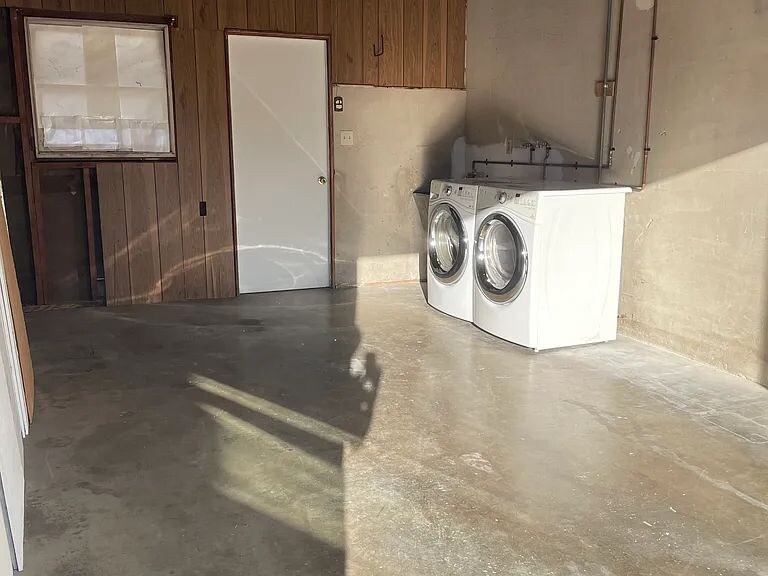 Building Photo - 9546 Mason St