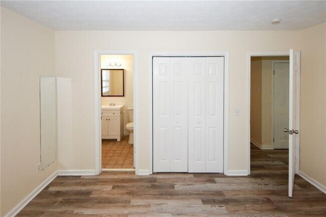 Building Photo - 1616 W Kellogg Cir