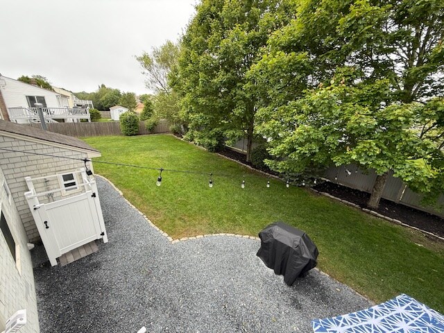 Building Photo - 7 Greene Ln