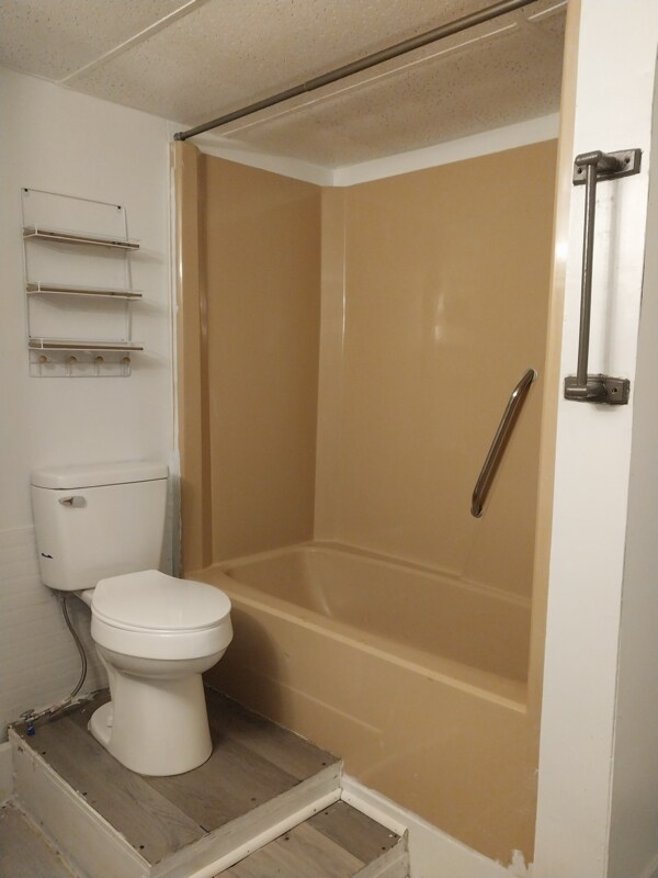 Building Photo - 712 Old Roane St