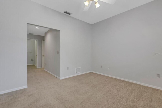 Building Photo - 4044 Penshurst Park