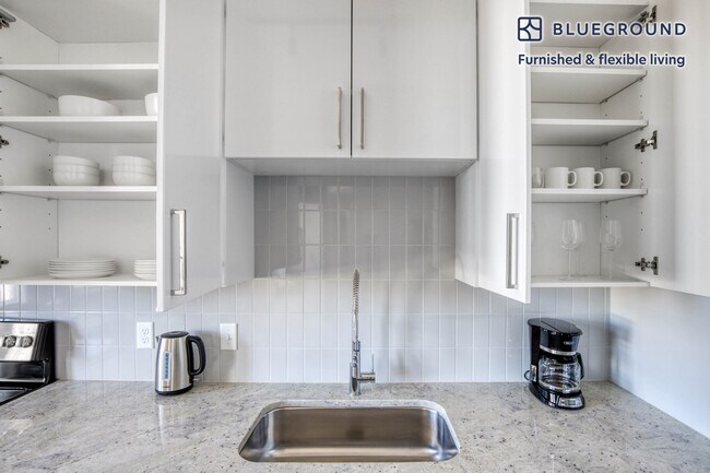 Building Photo - 3000 Pearl Pkwy