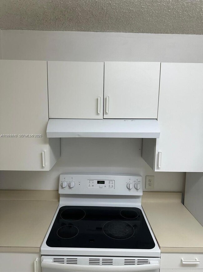 Building Photo - 9001 Wiles Rd