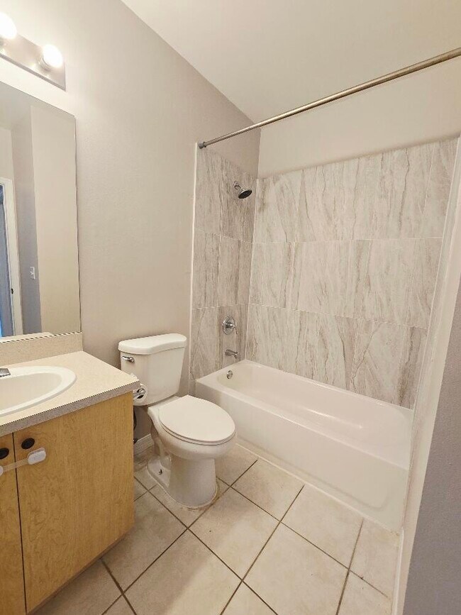 Building Photo - 10294 Fox Trail Rd S
