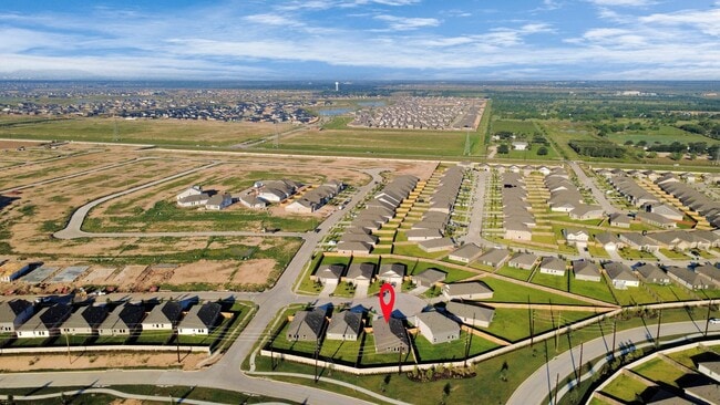 Building Photo - 6510 Linden Leaf Dr