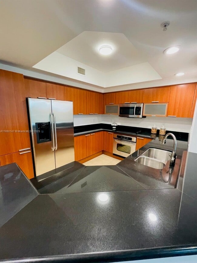 Building Photo - 14951 Royal Oaks Ln