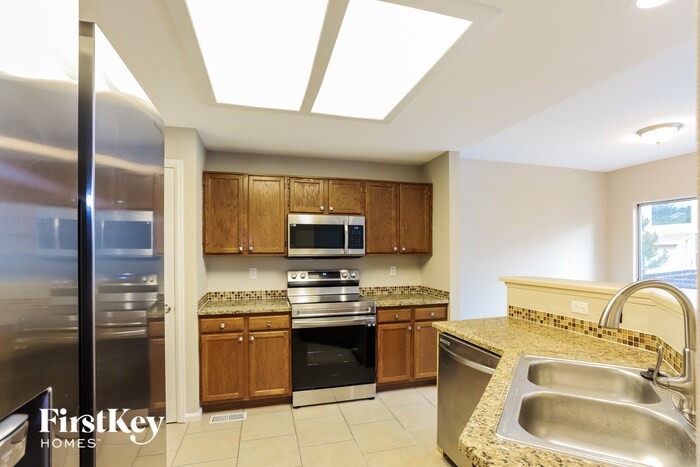 Building Photo - 12801 E Wyoming Cir