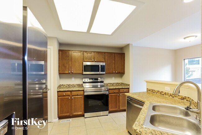 Building Photo - 12801 E Wyoming Cir