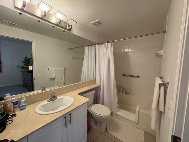 Building Photo - 780 S Sapodilla Ave