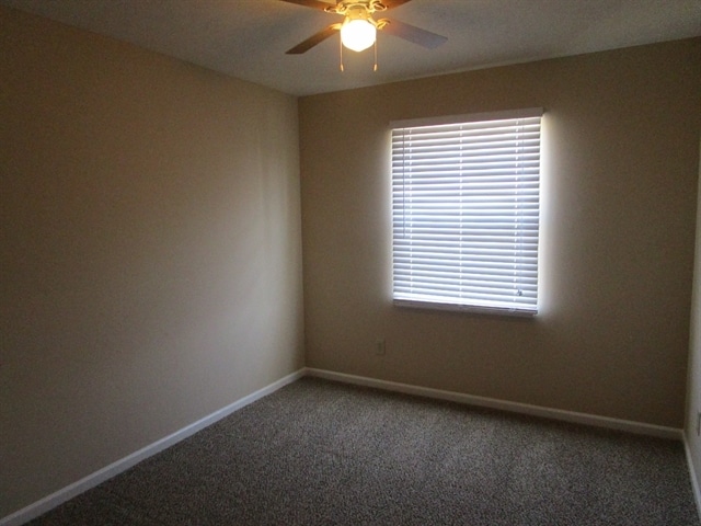 Building Photo - 1518 Bluestem Dr