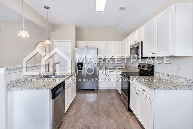 Building Photo - 57 Landing Pl