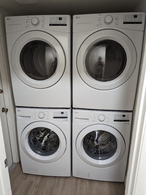 Building Photo - 2331 W Kathleen Rd