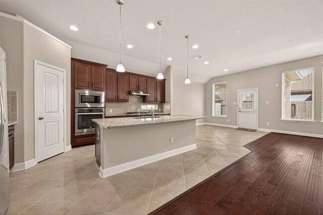 Building Photo - 107 Angel Hollow Ln