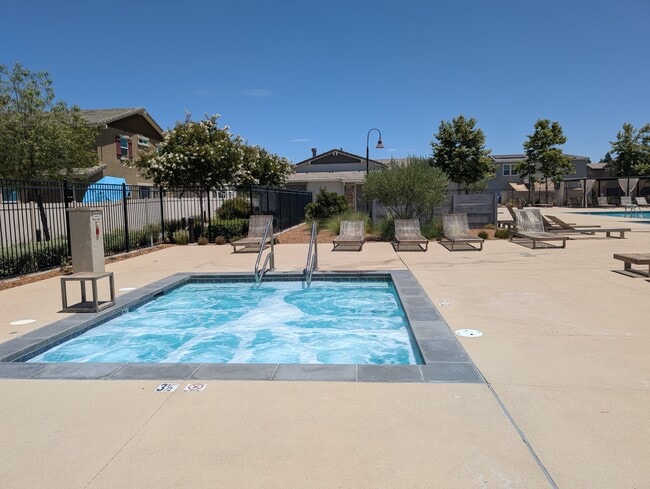 Building Photo - 17106 Zion Dr