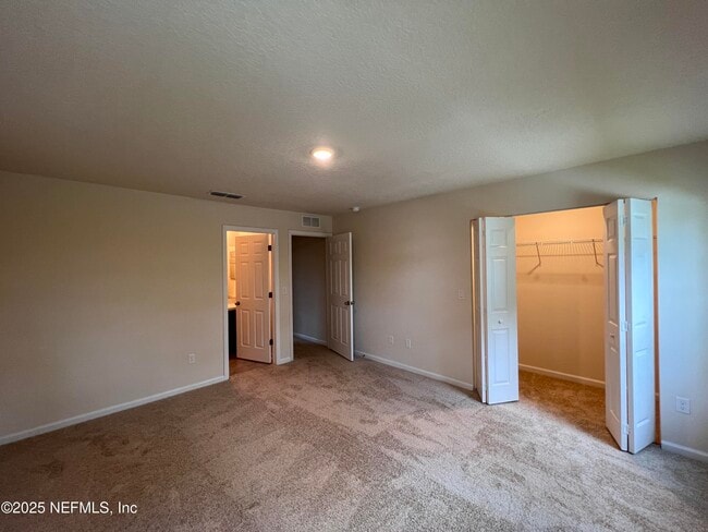 Building Photo - 813 Observatory Pkwy