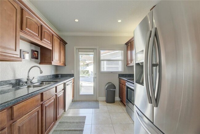 Building Photo - 1501 N Fort Lauderdale Beach Blvd