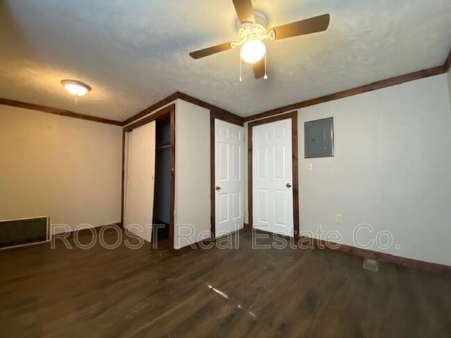 Building Photo - 233 Bellevue Ave