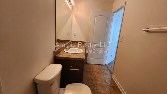 Building Photo - 2847 Laurel Ridge Cir