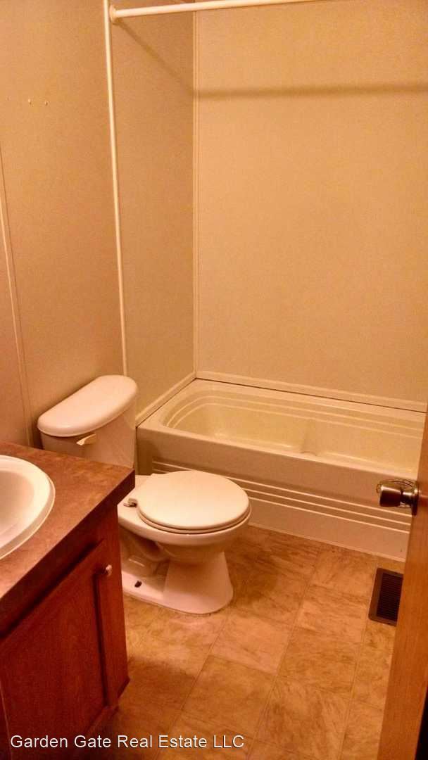 Building Photo - 3 br, 2 bath House - 5018 Oregon Trail