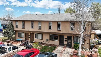 Building Photo - 802 Excalibur St