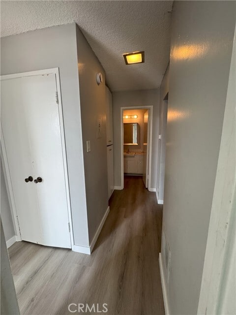 Building Photo - 805 Glenway Dr