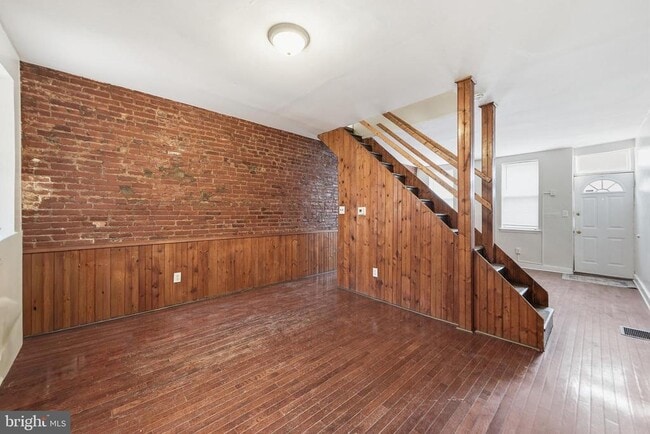 Building Photo - 430 Cross St