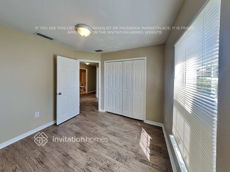 Building Photo - 712 Hamster Ct