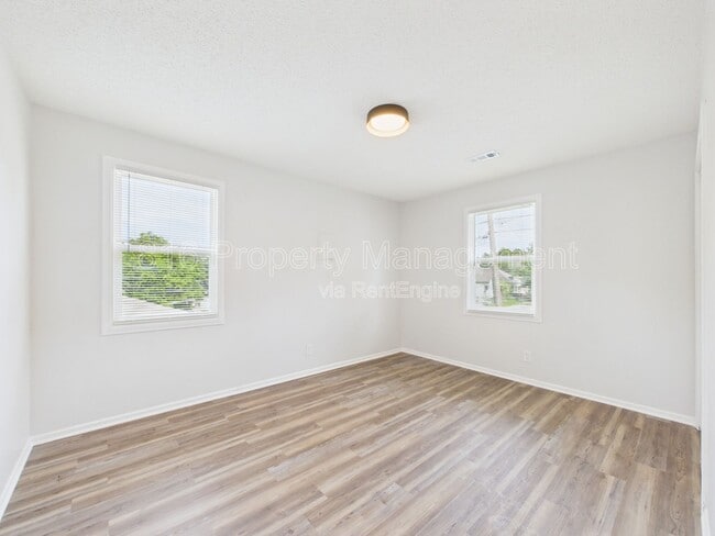 Building Photo - 3104 Orville Ave