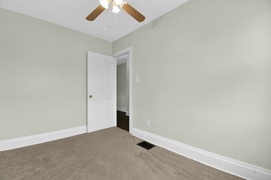 Building Photo - 97 E Frambes Ave