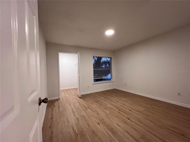 Building Photo - 7511 Seurat St