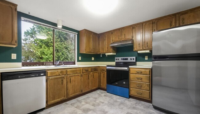 Building Photo - Charming Home with Serene Garden Retreat