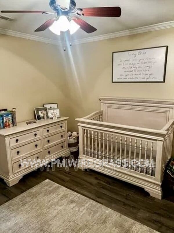 Building Photo - 401 Wildwood Dr