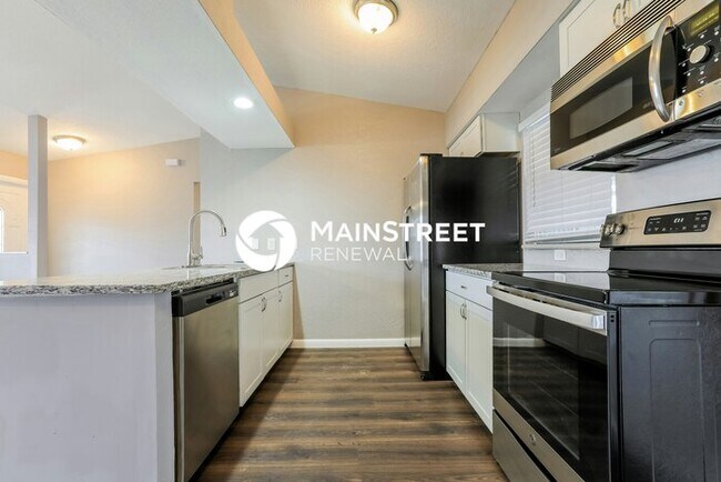 Building Photo - 3 Bedroom Pet-Friendly Home in NORTH PORT, FL with Main Street Renewal