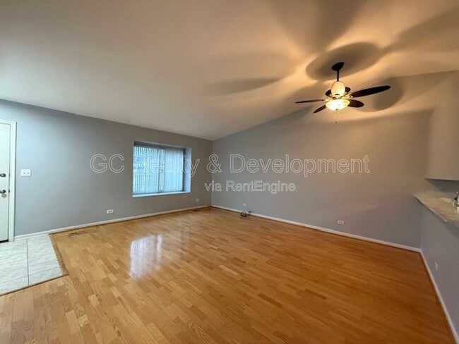 Building Photo - 624 Thorndale Dr