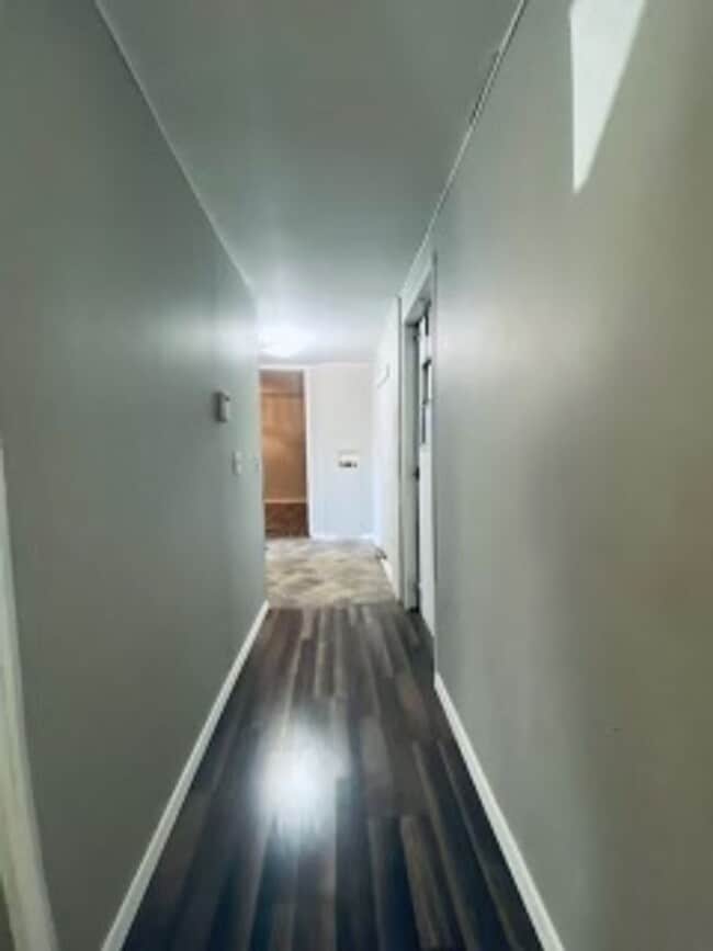Building Photo - 2 Bedroom, 1 Bathroom - Mobile Home in Nor...