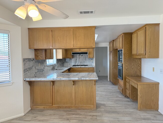 Building Photo - 14957 Mandan Rd