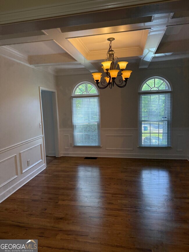 Building Photo - 455 Waterway Dr SW