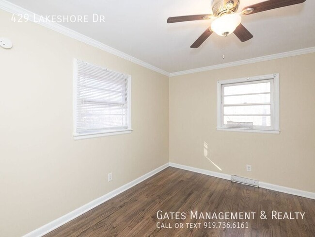 Building Photo - 429 Lakeshore Dr