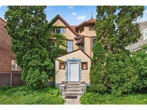 Building Photo - 2630 Blaisdell Ave