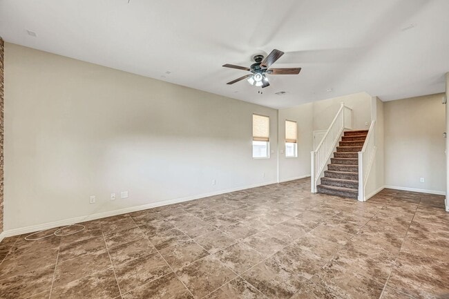 Building Photo - Henderson Home with Beautiful Strip Views