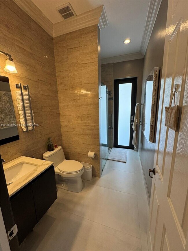 Building Photo - 15053 SW 40th St