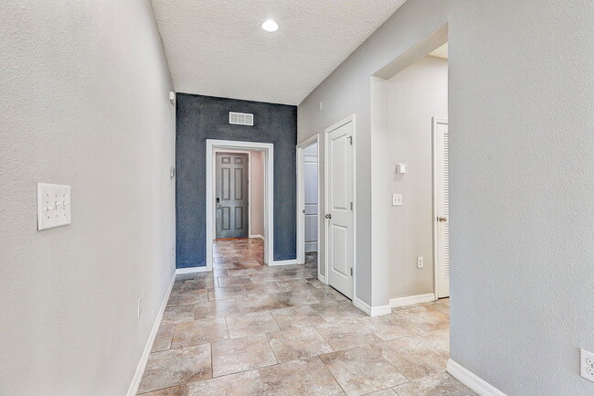 Building Photo - 32848 Sand Creek Dr