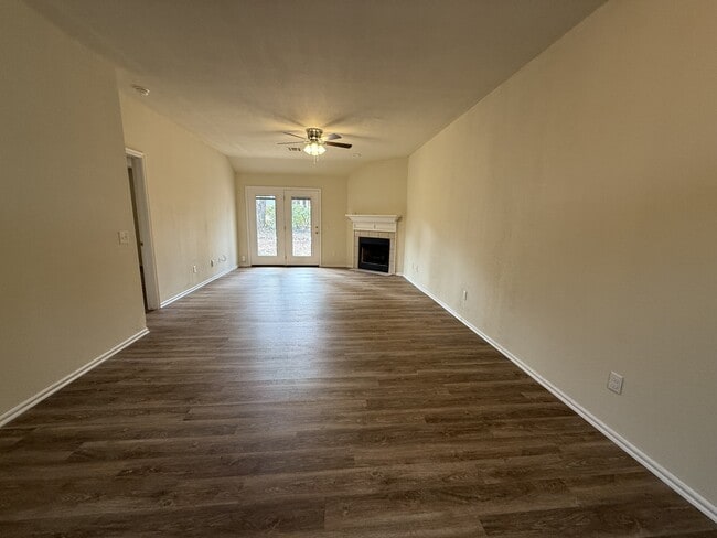 Building Photo - 5521 W 7th Ave