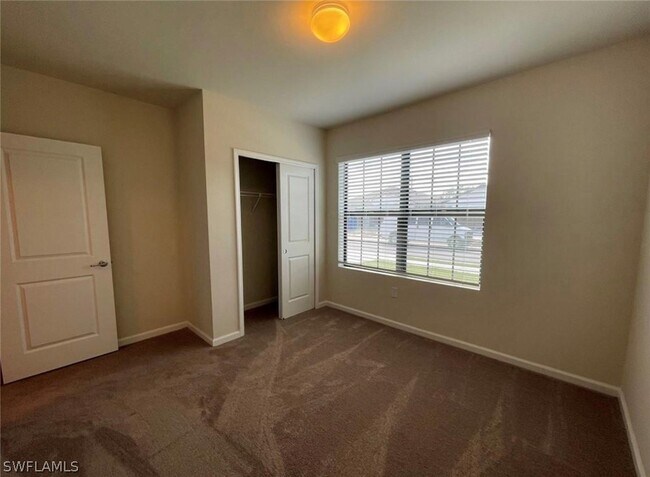 Building Photo - 10861 Firebush Cir